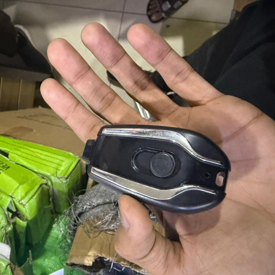 Mini Keychain Power Bank 1500 Mah Ultra Compact Emergency Power Bank Type C